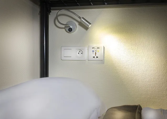 Hostal Enjoy *