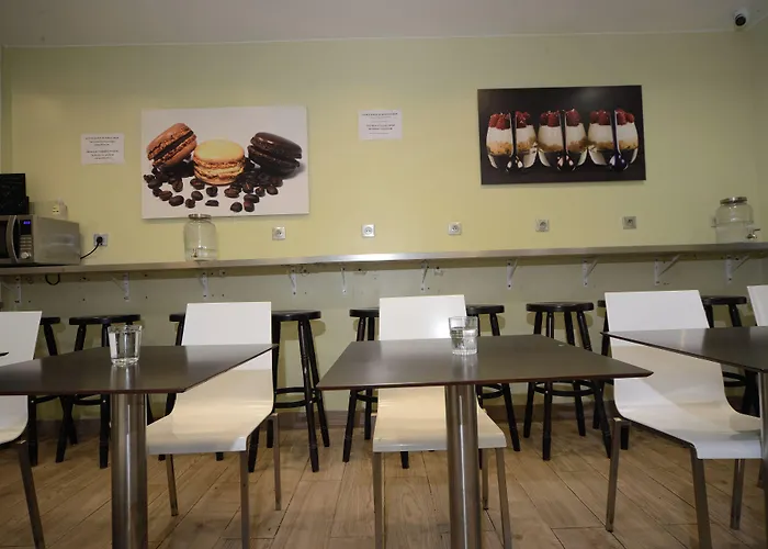 ホステル エンジョイ パリ