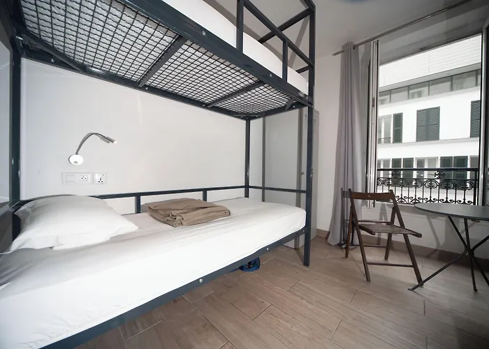 ホステル エンジョイ