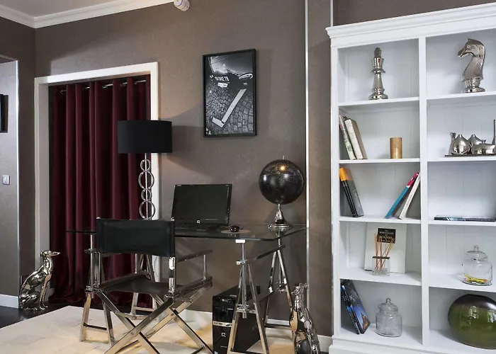 エンジョイ ホステル *